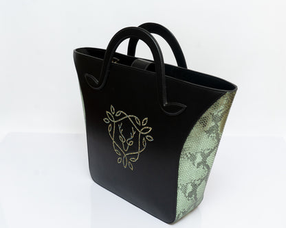 Tote bag with crystal logo